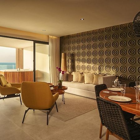 فندق The Fives Oceanfront بويرتو موريلوس المظهر الخارجي الصورة