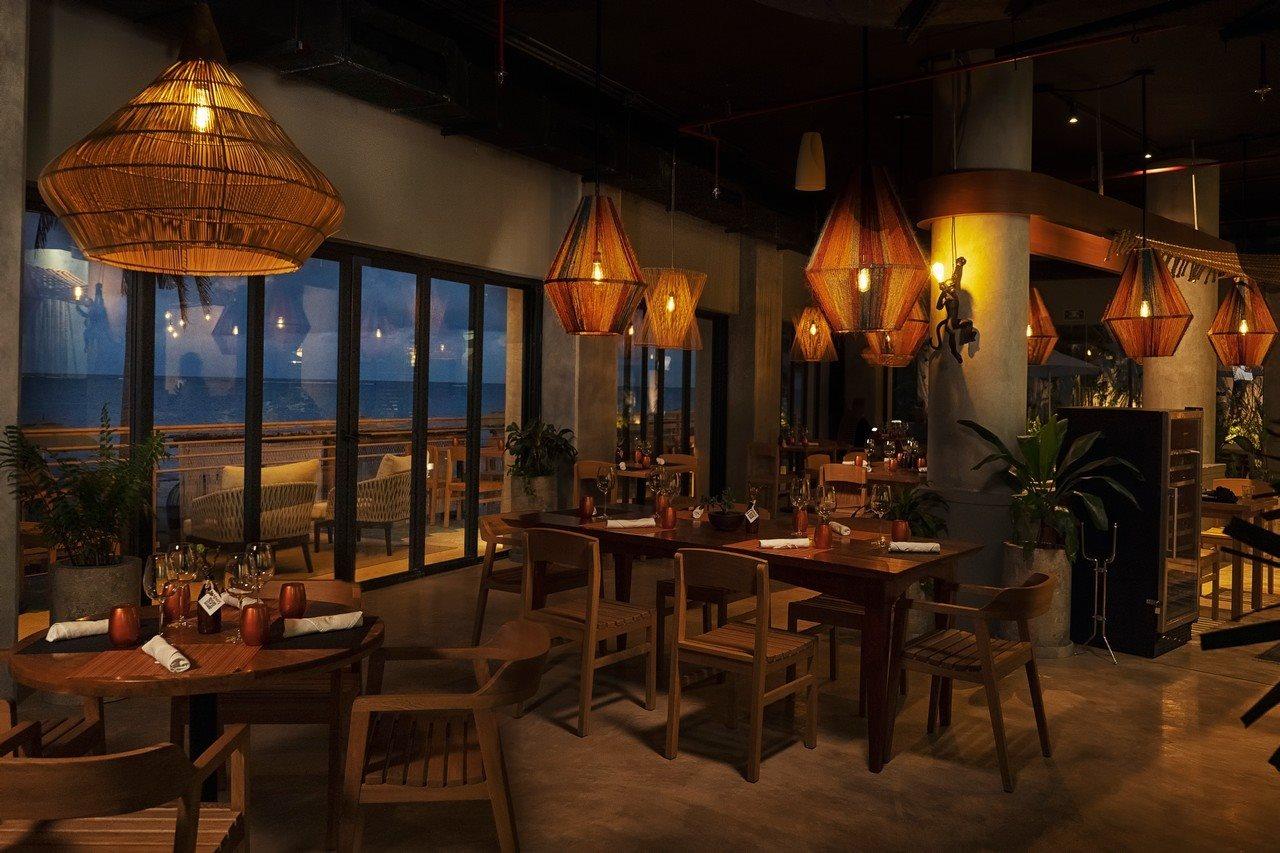 فندق The Fives Oceanfront بويرتو موريلوس المظهر الخارجي الصورة